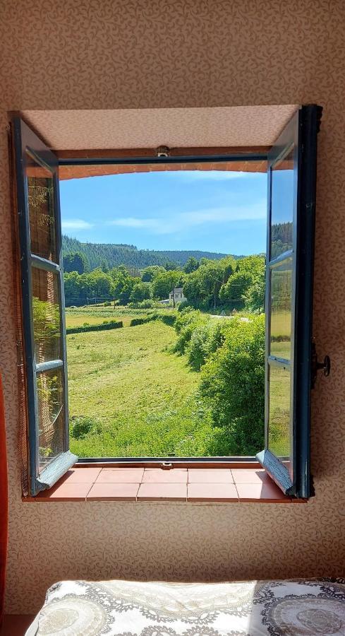 Chambres D'Hotes A L'Etang D'Yonne Arleuf Exterior photo